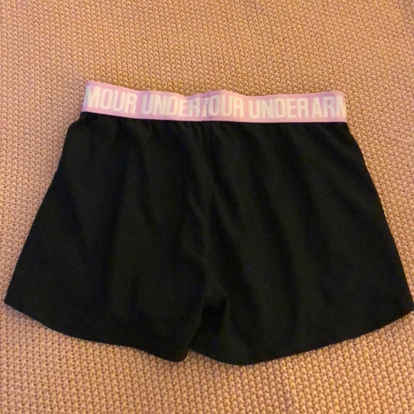 Under Armour Black Work Out Shorts! - Picture 4 of 4